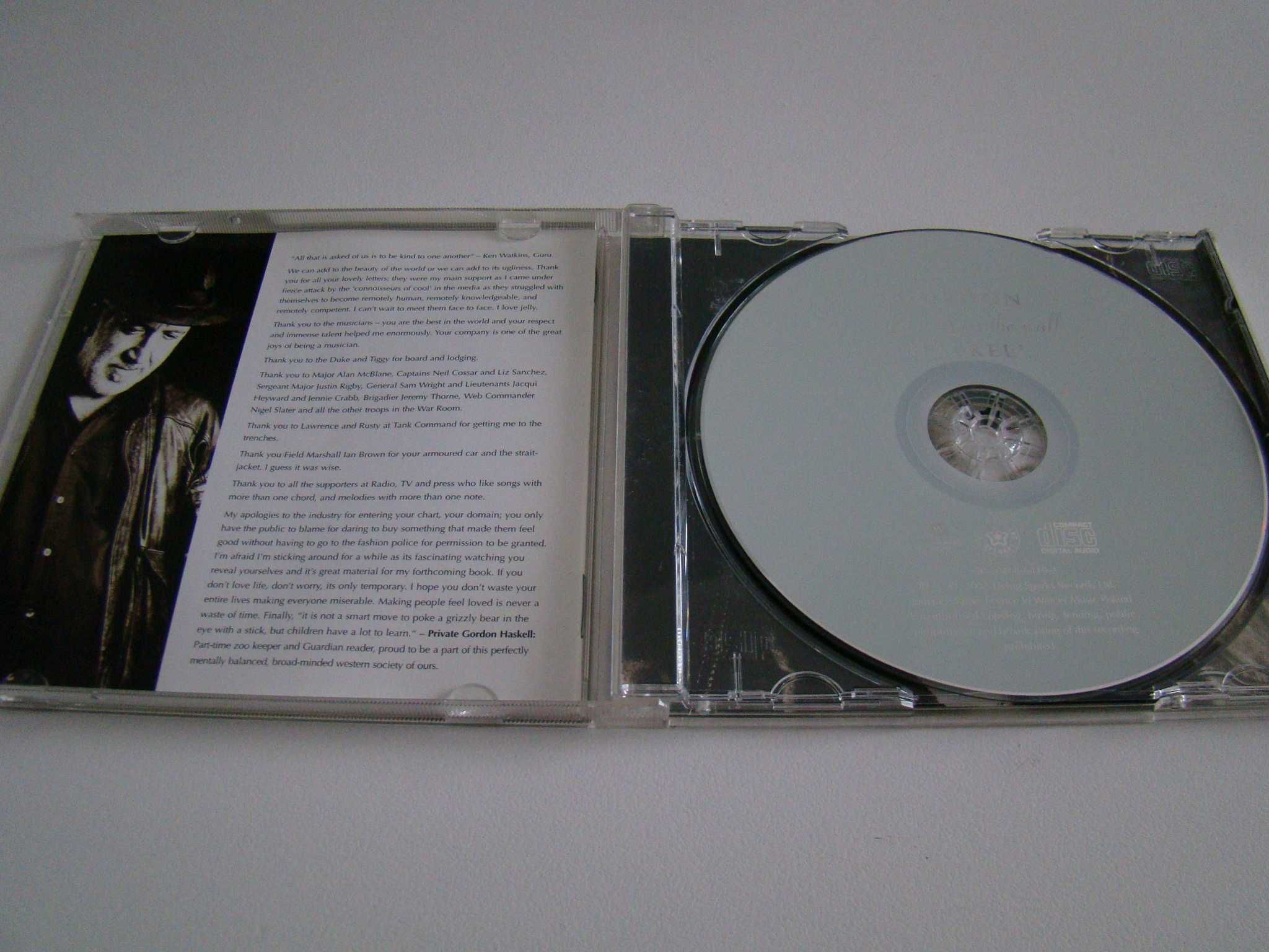 Gordon Haskell - Shadows On The Wall  CD