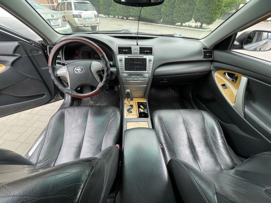 Toyota Camry 2.4 офіційна європейка