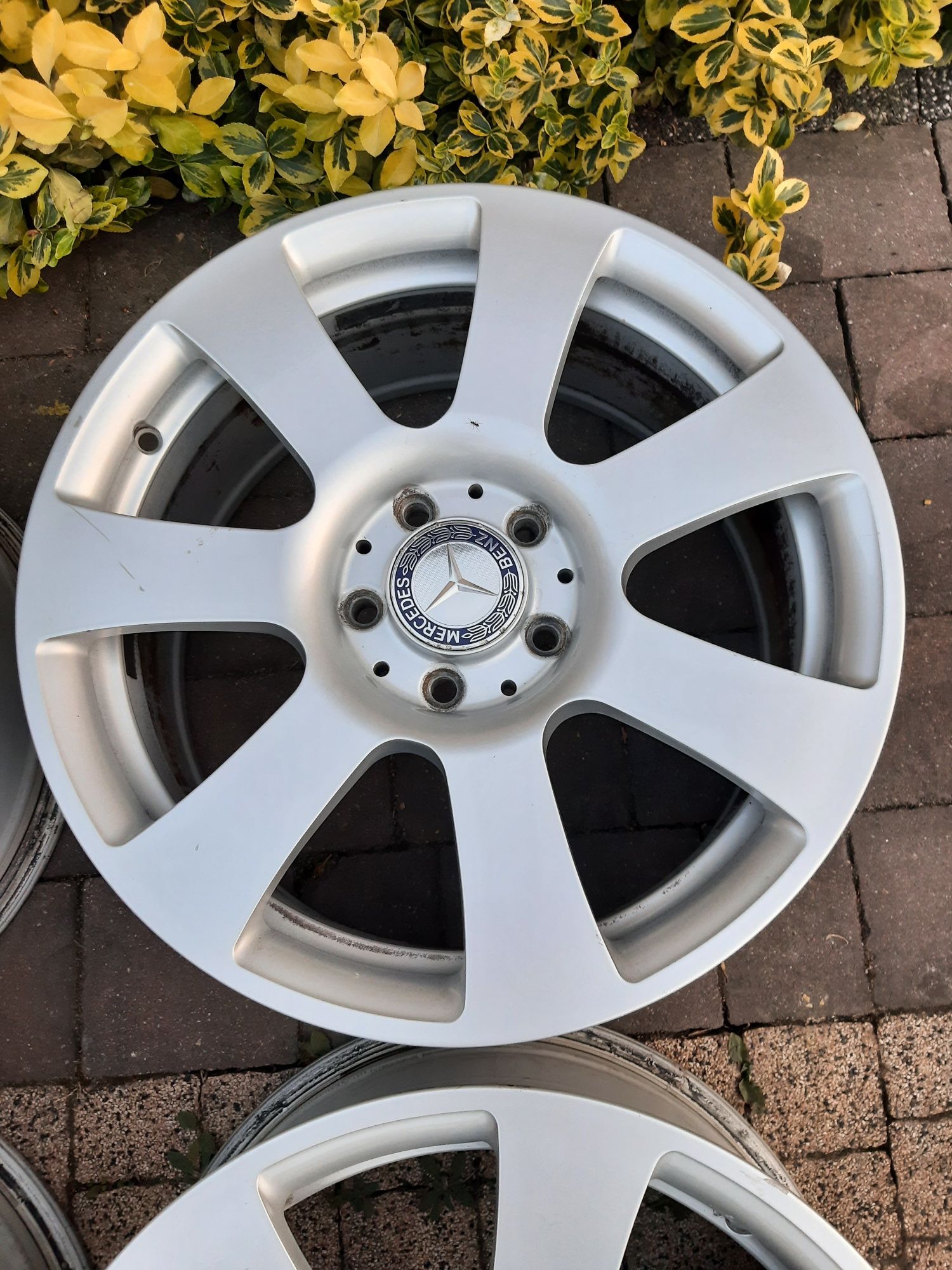 Felgi 17 Mercedes 5x112 8J et43 w221