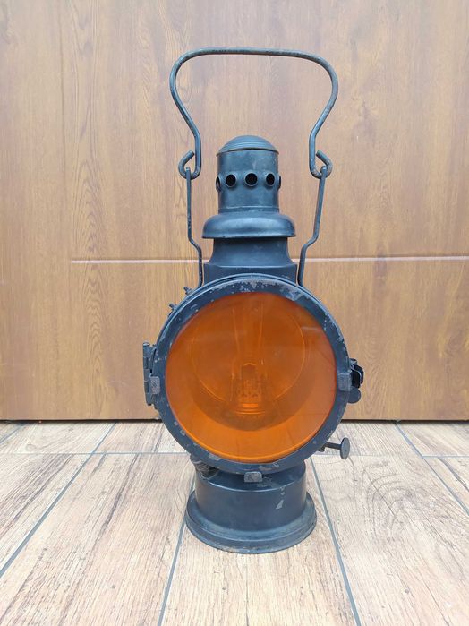 Lampa kolejowa naftowa sygnowana J. C. Giessing