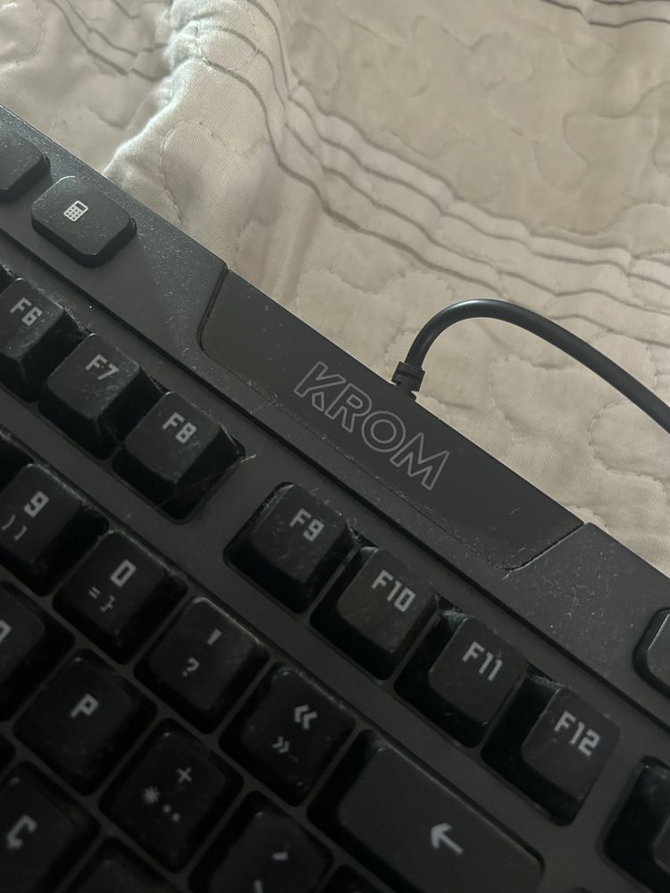 Teclado e Rato KROM GAMING