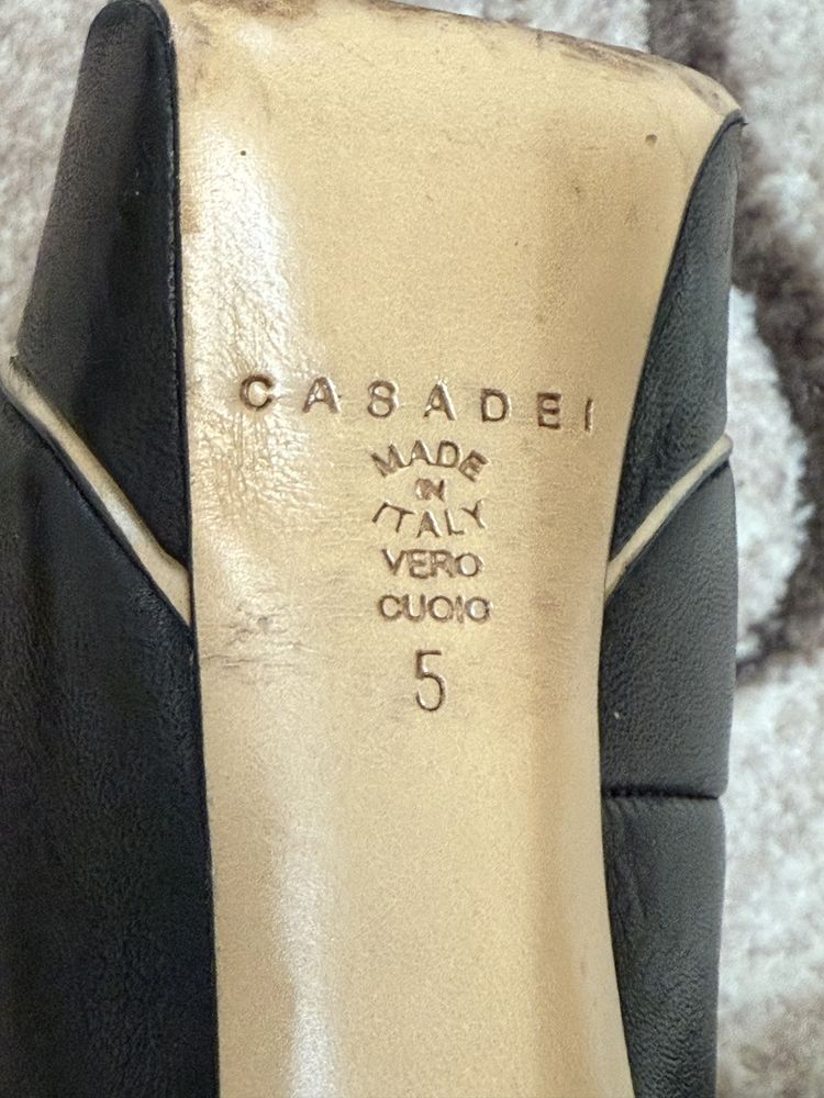 Ботильйони Casadei