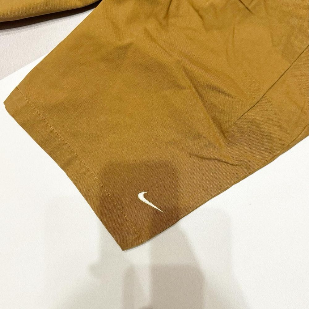 Нові шорти Nike з вишитим лого гірчичні класичні М розмір
