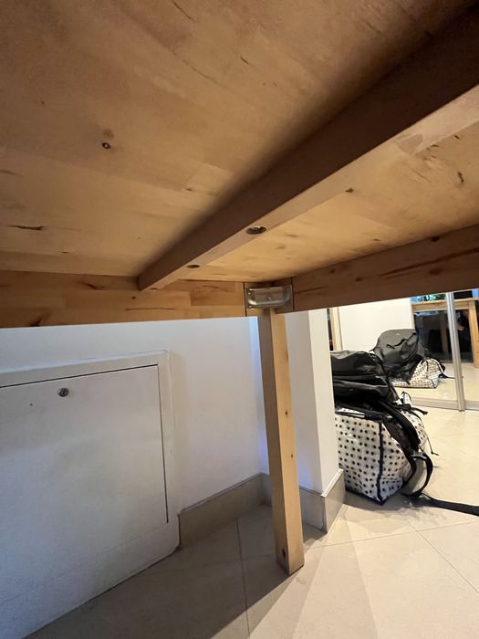 IKEA stół drewniany dla 4 osób