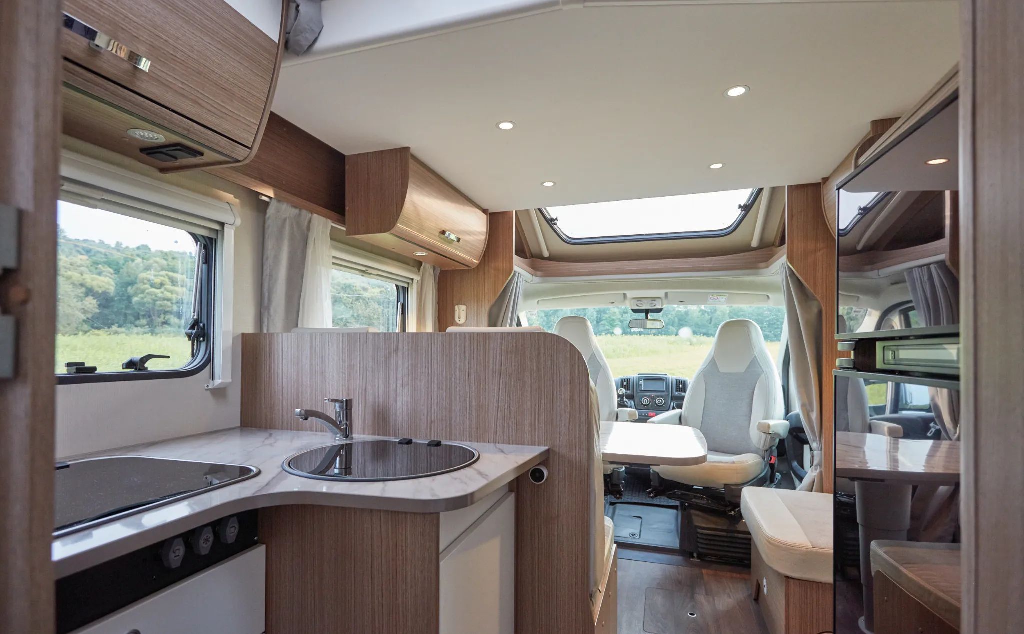 Citroën Jumper  Camper Carado T449 półintegra, bogate wyposażenie