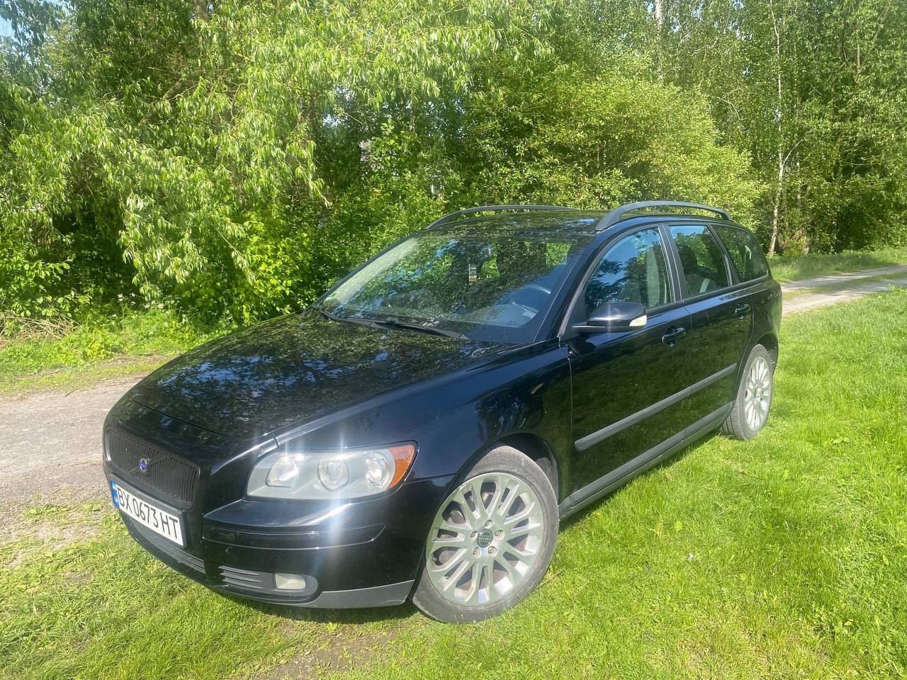 Автомобіль в ідеальному стані Volvo v 50.