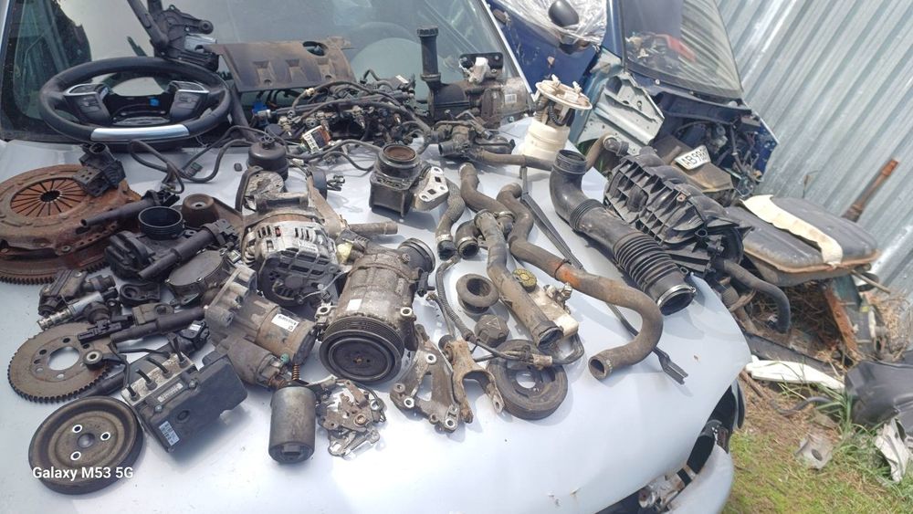 Колектор форсунка заслонка ситроен пежо CITROEN PEUGOUT 1.6л  5FS