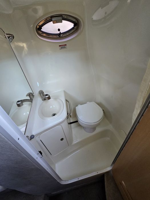 Sea Ray 255 Sundancer 2012r Łódź motorowa nie Regal Cobalt Chaparral