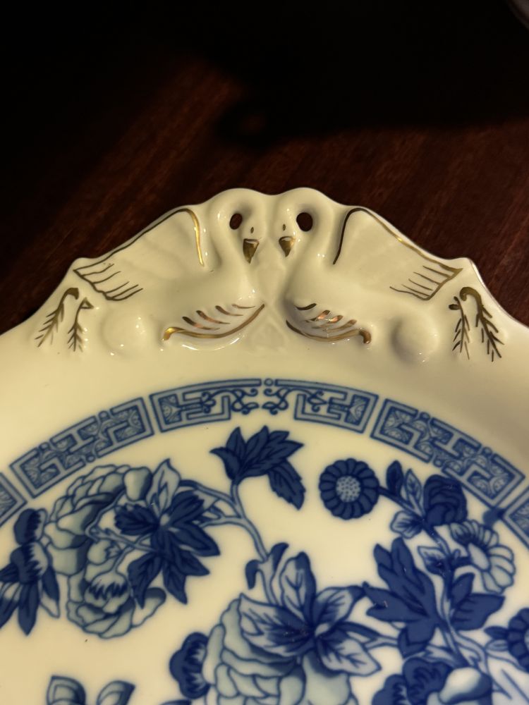 Mini sopeira e prato em porcelana