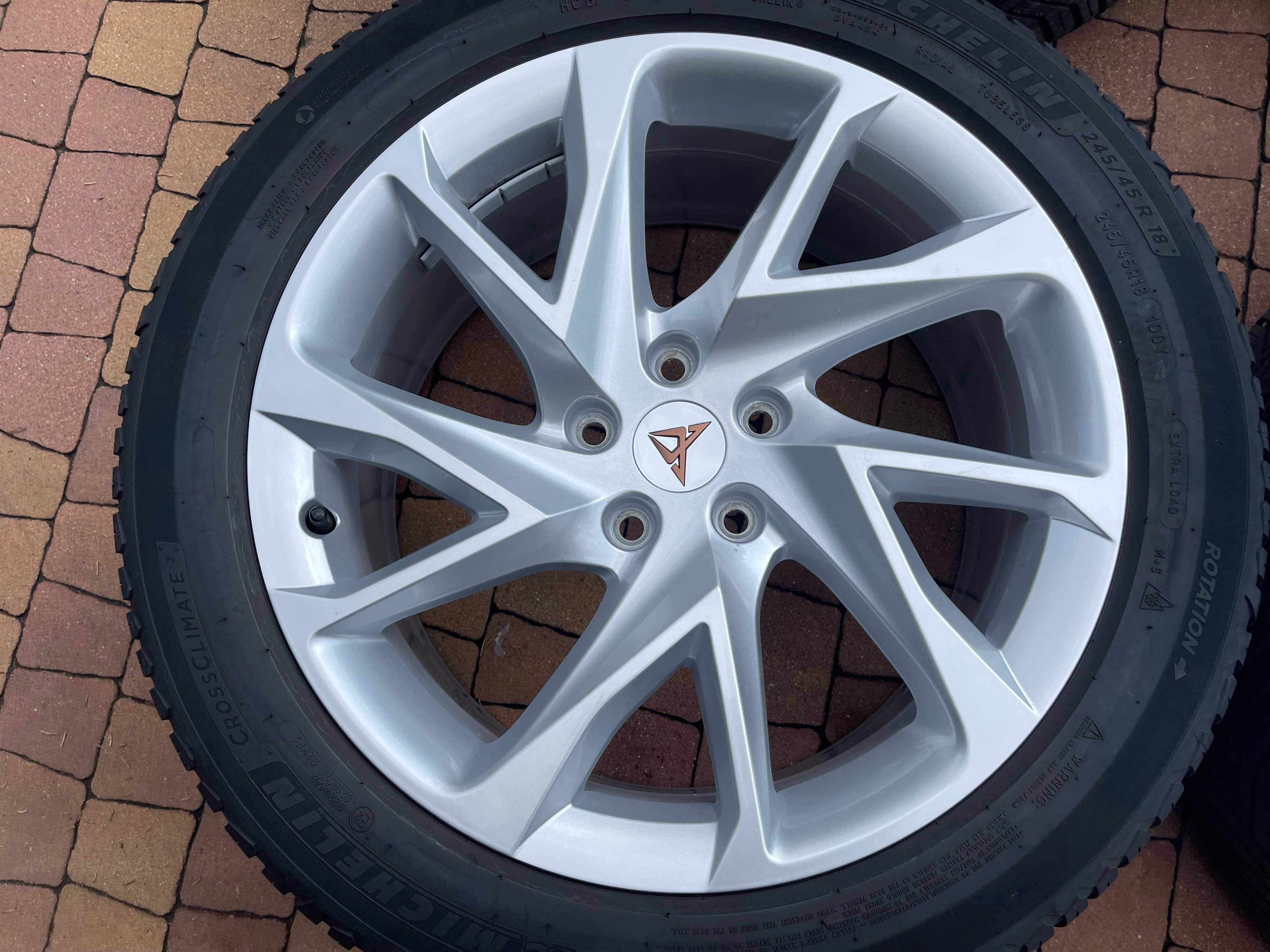 3884. Koła wielosezonowe Cupra Formentor oryginał 5x112 245/45/18
