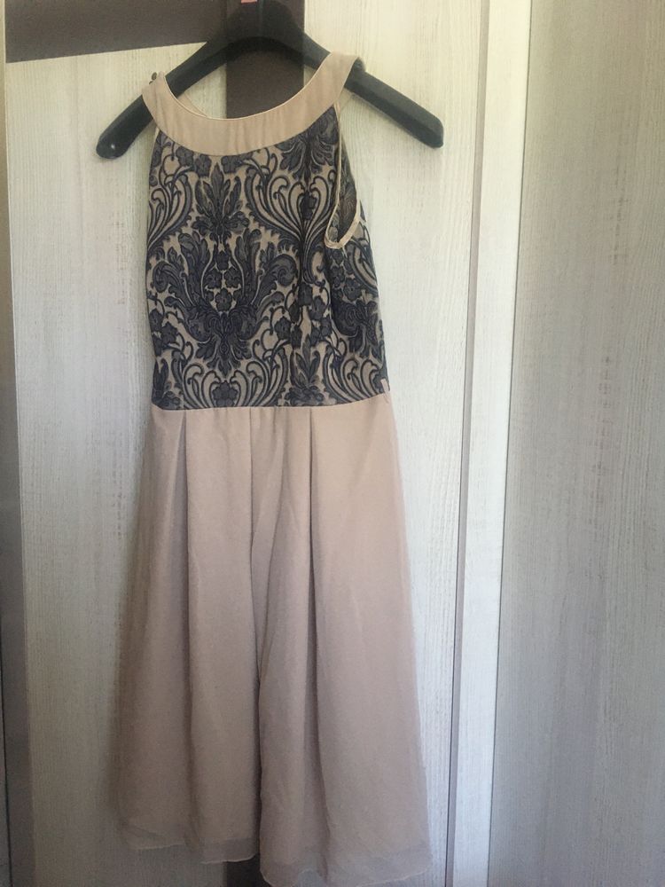 Elegancka sukienka