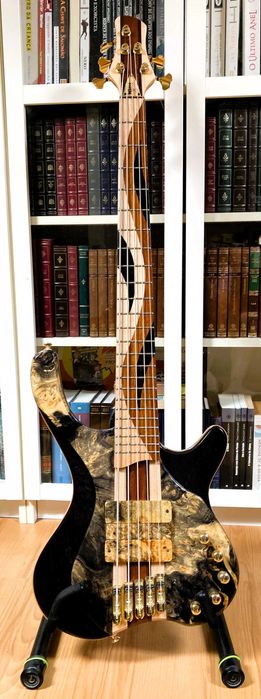 MGBass Desert Buckeye Burl 5 cordas