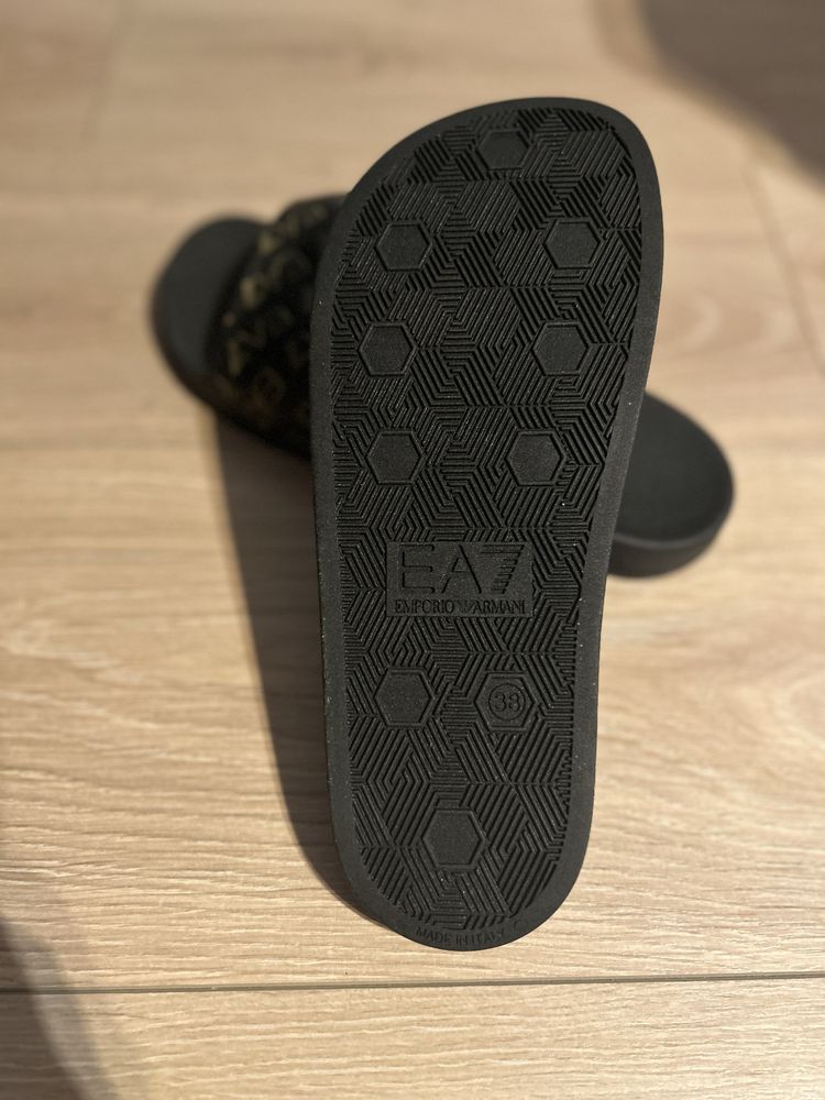 Nowe klapki Emporio Armani rozm 38