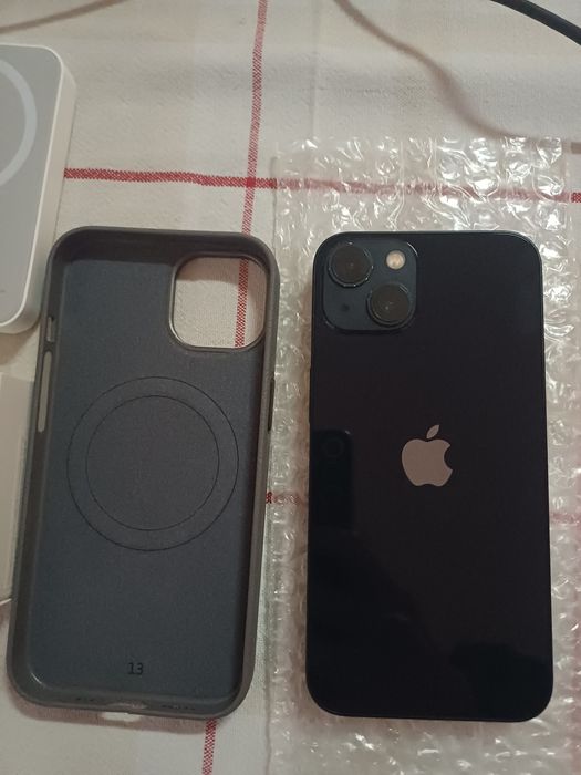 Iphone 13 midnight black