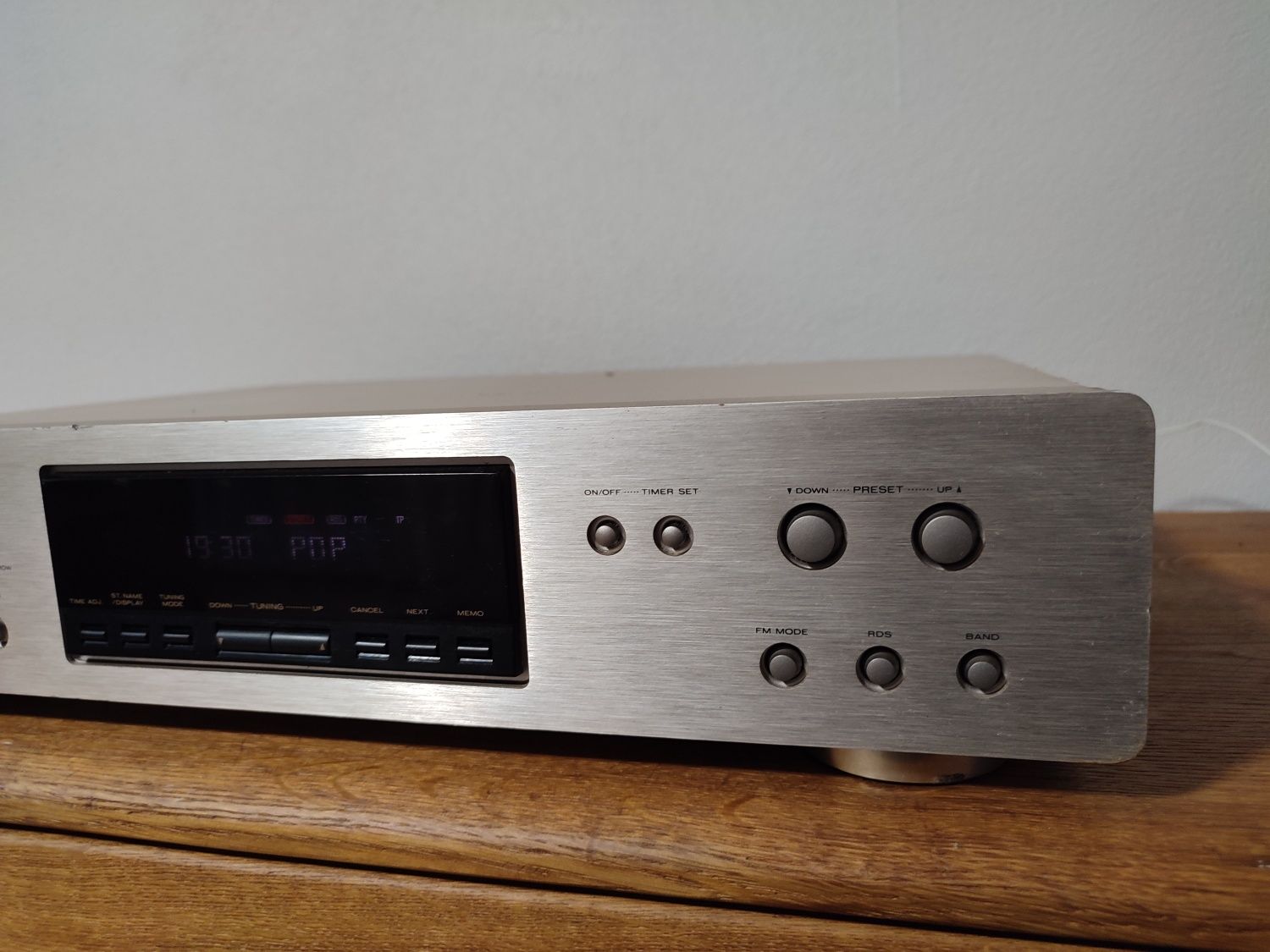 WYPRZEDAŻ! Tuner radiowy Marantz ST 6000