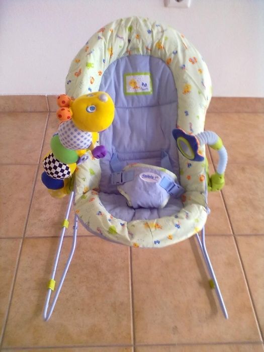 Espreguiçadeira de descanso para bebé.