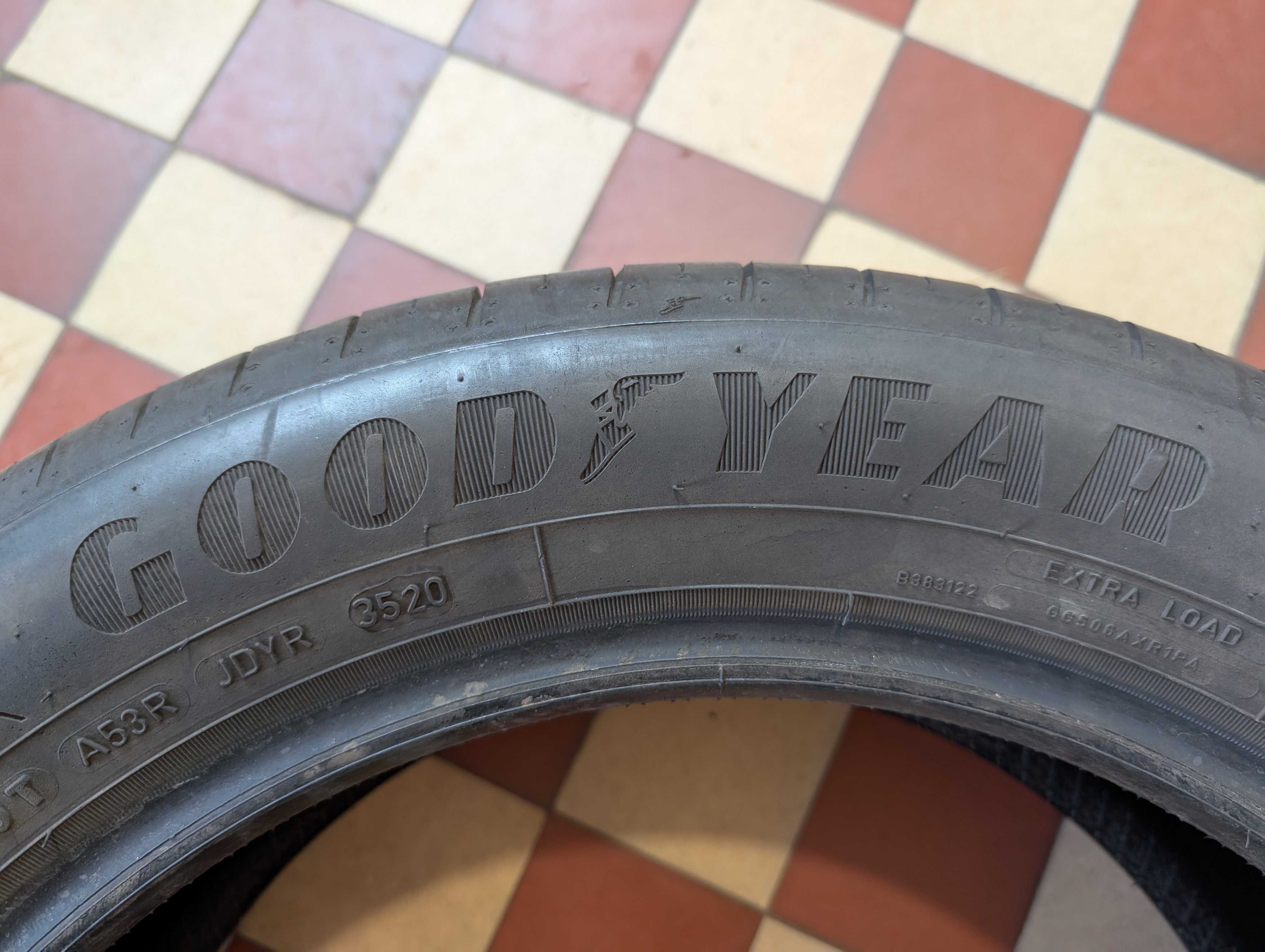Goodyear EfficientGripPerformance 215/55R17 98W #452&
