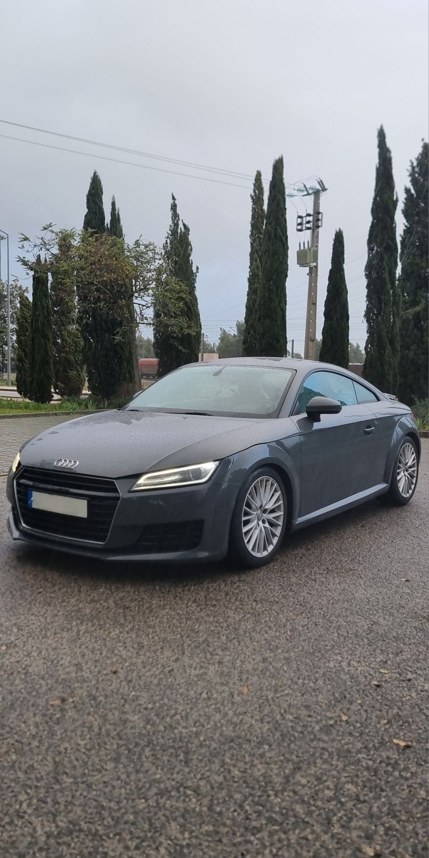 Audi TT Coupé Ultra 2.0 TDI