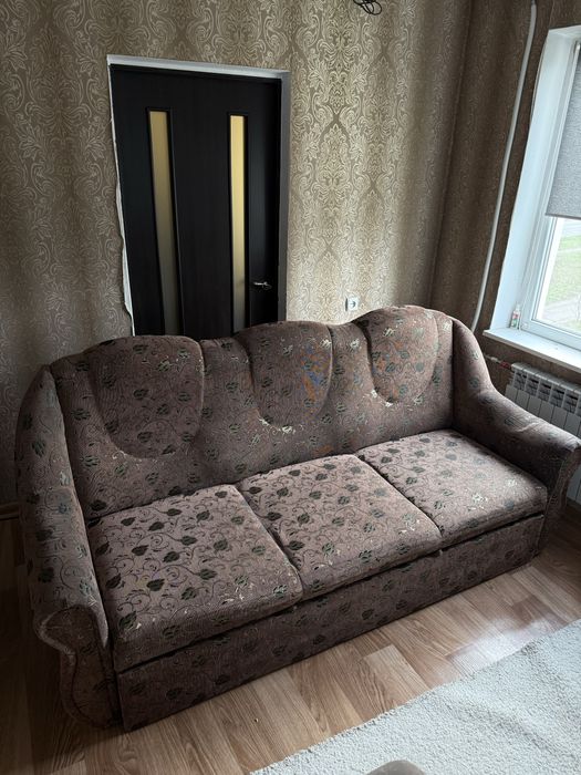 Продам диван б/у