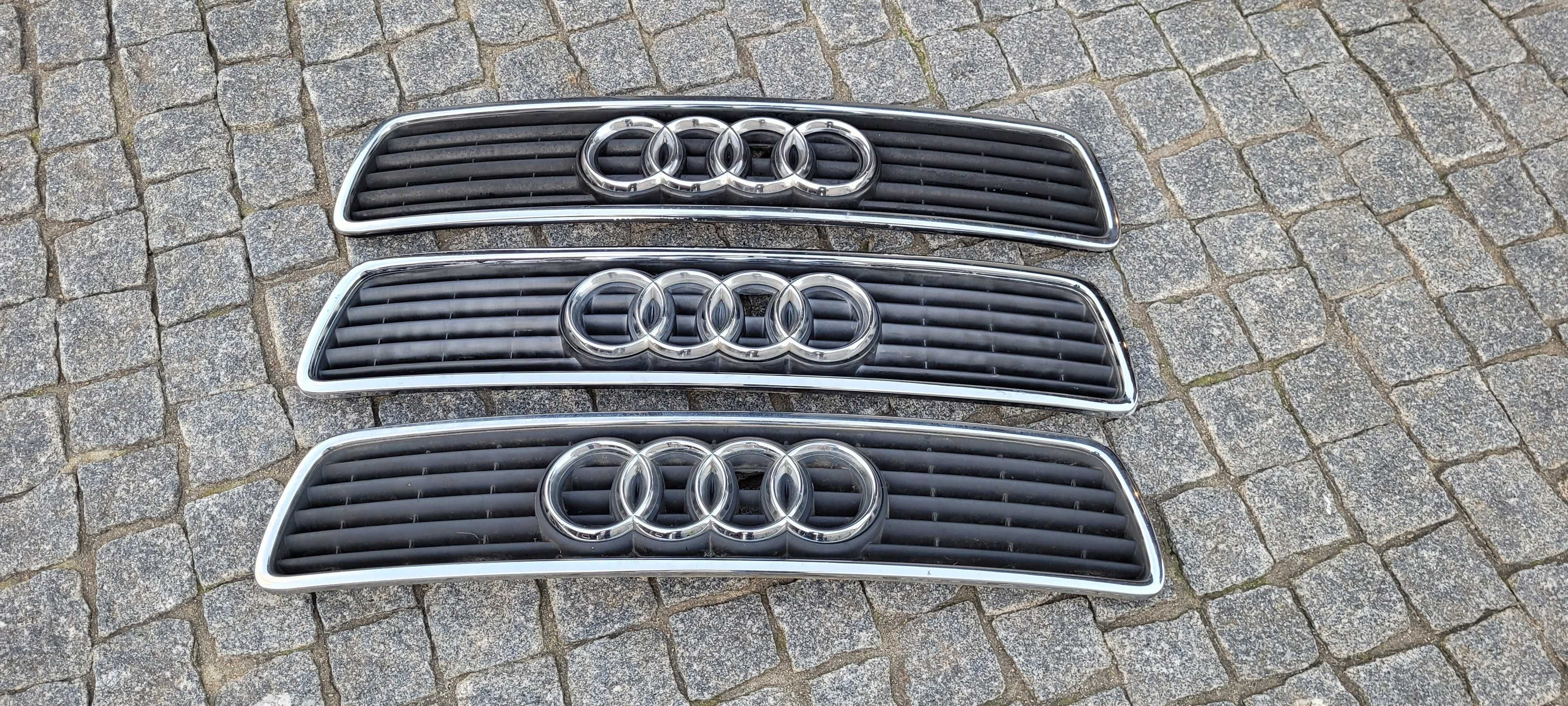 AUDI A4 B5 (8D)- Grelhas Capô ORIGINAIS em Excelente Estado