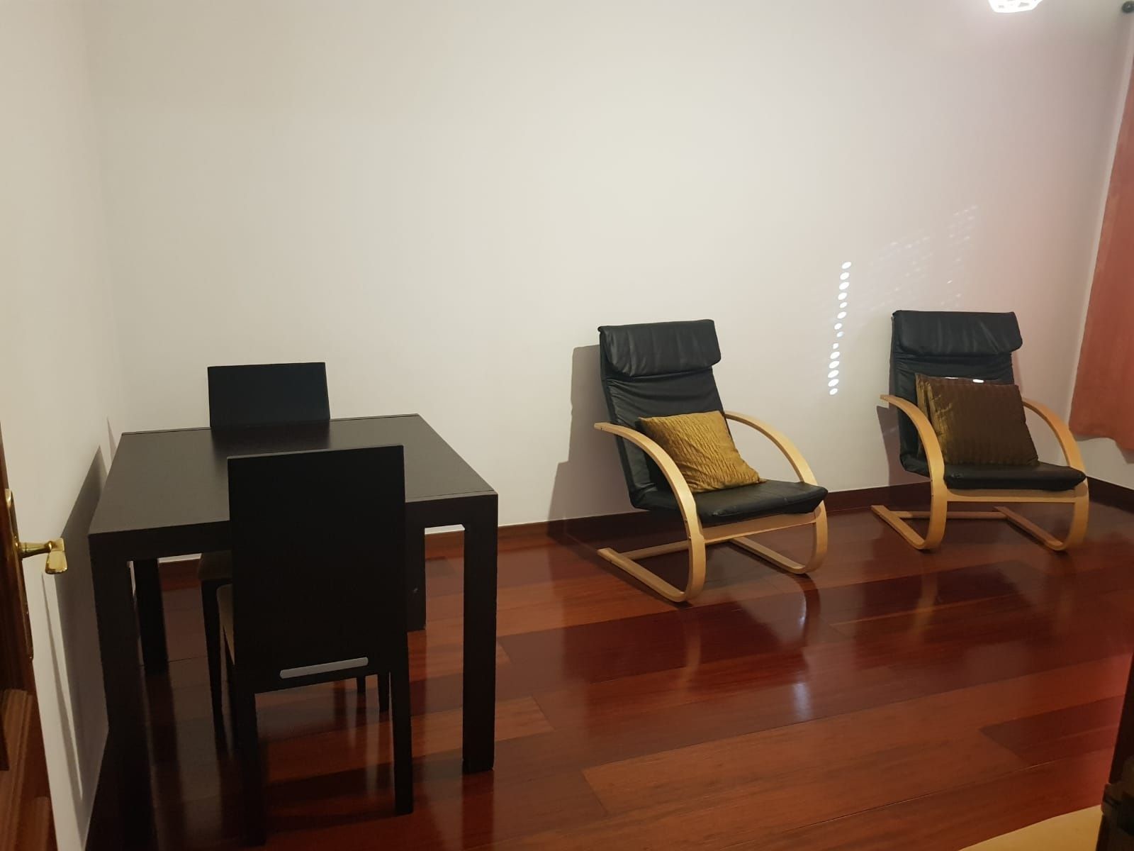 Apartamento T1 Avenida Laranjeiras