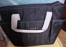 Bolsa de toilette preta
