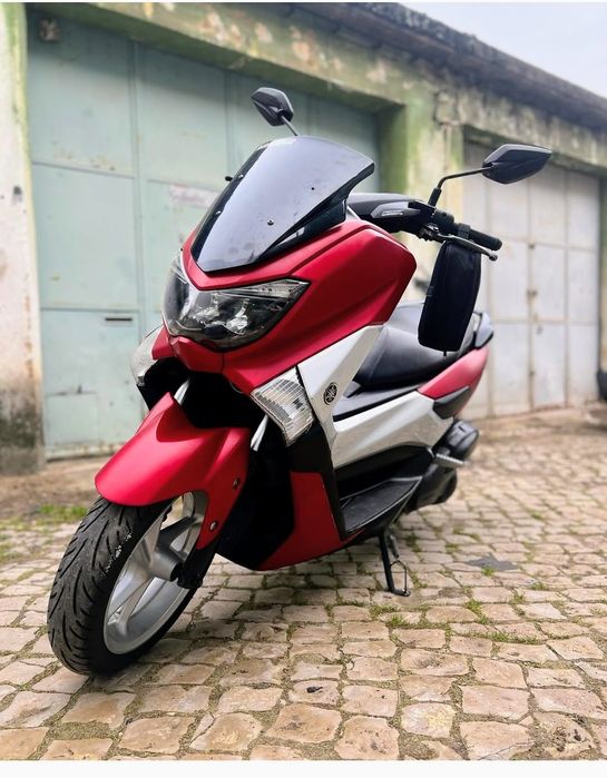 Moto Yamaha NMax