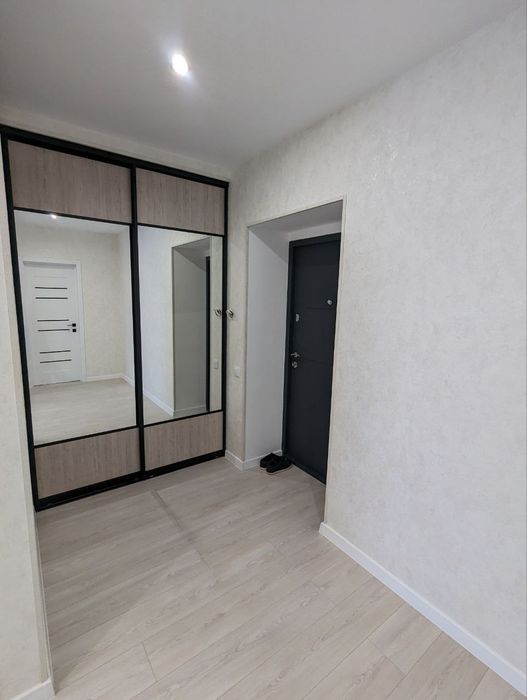 Продам 1 кім кв ЖК Щасливе