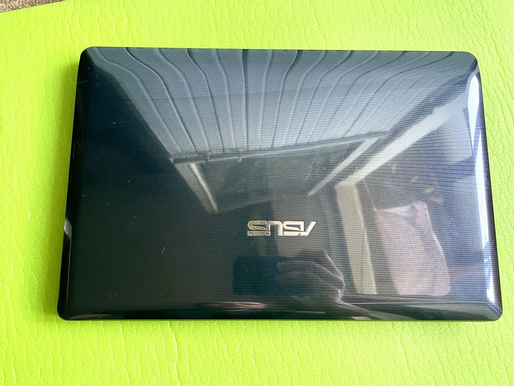 Ноутбук Asus A52J