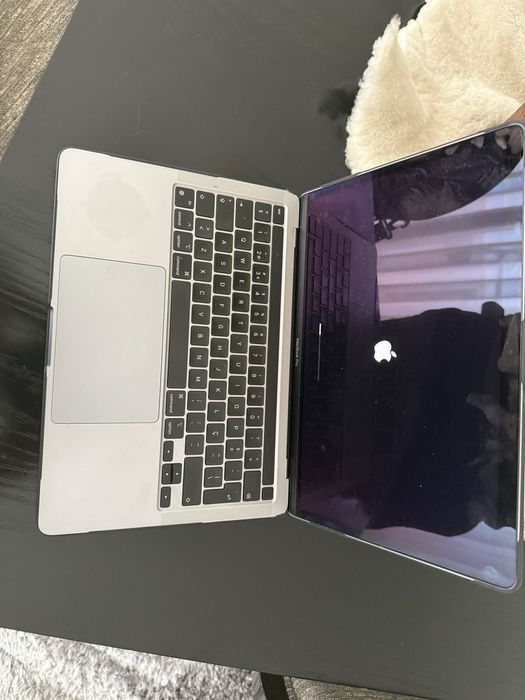 Macbook pro 13” M1 16 ram 512 disco