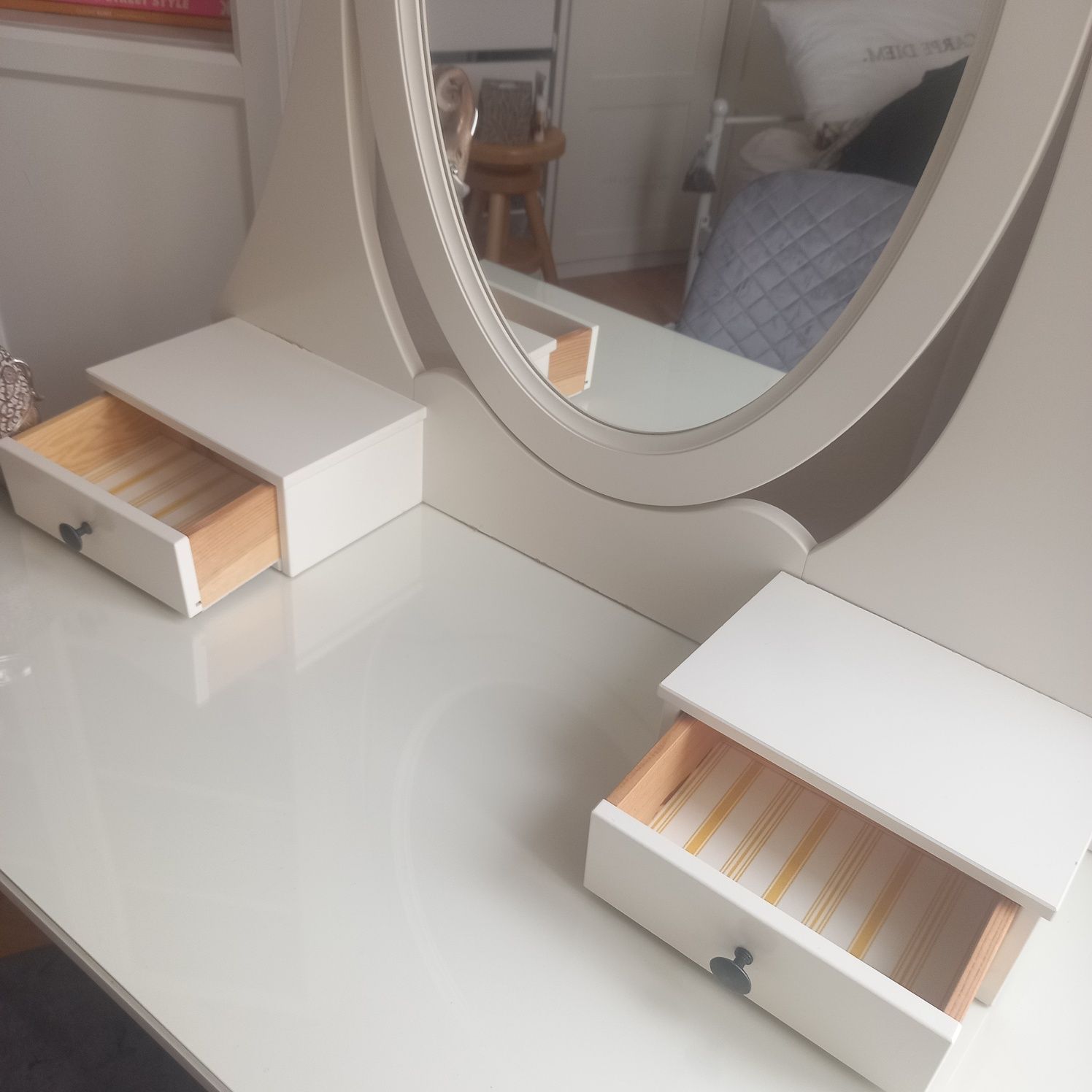 Biała toaletka Ikea Hemnes 100×50 cm