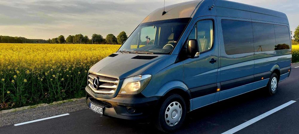 Wynajem bus Mercedes Sprinter 9-cio osobowy