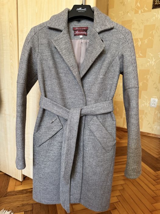 Пальто жіноче шерстяне.