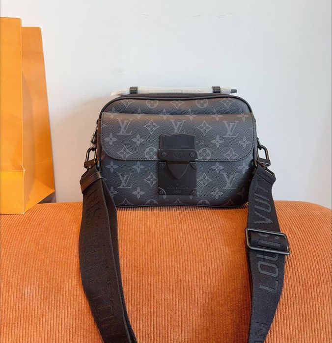 LOUIS VUITTON S LOCK сумка мужская мессенджер барсетка кожаная кожа