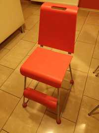 krzesełko dla dzieci czerwone z podnóżkiem, podpórką