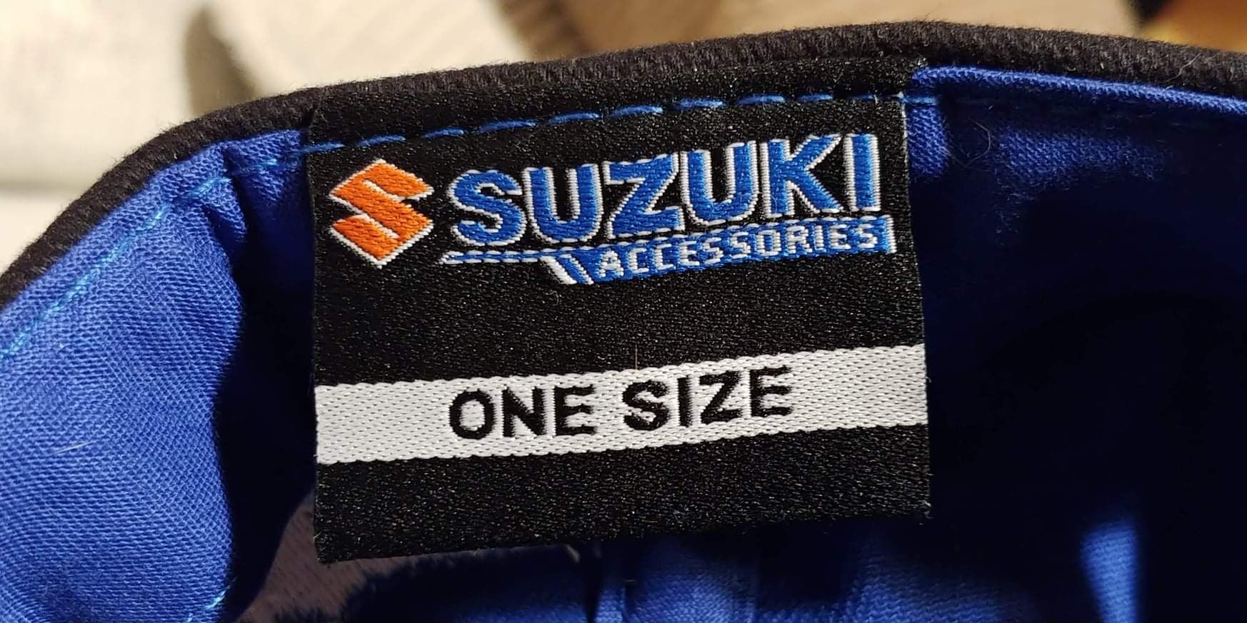 Suzuki Team, UNIKAT - kolekcja 2008. + kominiarka ochraniacz pod kask