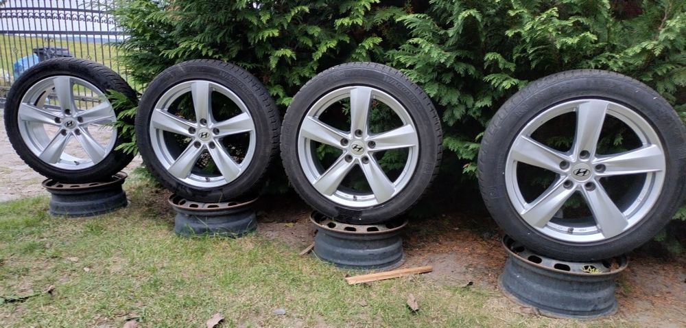 Felgi Oryginał Hyundai I30 I40 Kona 7,5Jx17 ET46 opony zima 215/50R17