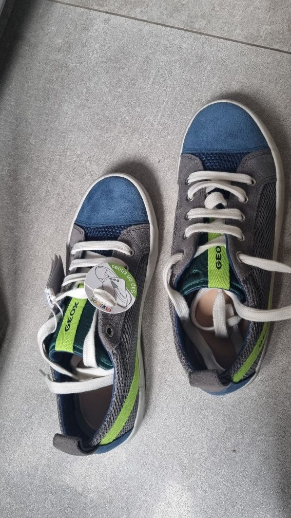 Buty  34, geox, chłopięce za 50 % cenyButy szkolne 34, geox, ch
