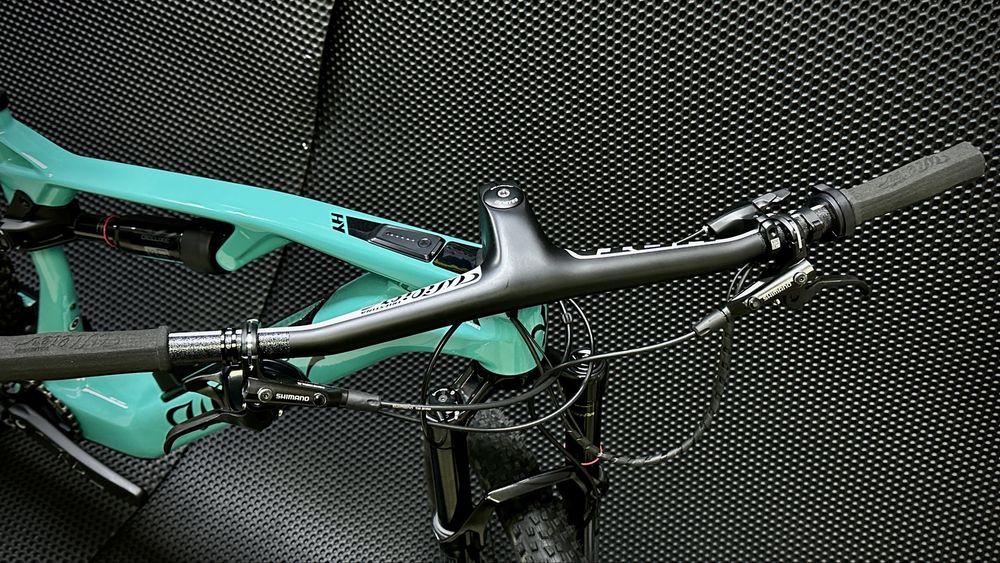 Електро велосипед Wilier Urta Hybrid XT 2024
