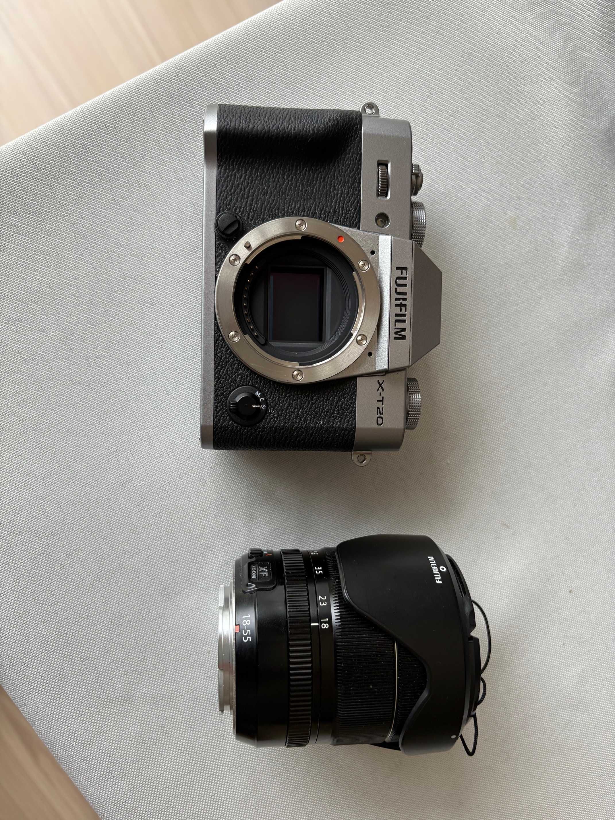 Aparat FujiFilm XT-20 + obiektyw Fujinon XF 18-55 2.8/4