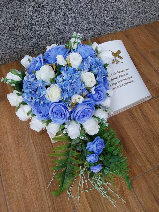 Kompozycja nagrobna wiązanka.