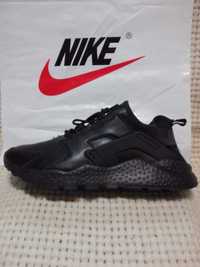 - 50 %. Кросівки Nike Huarache, чорні, р. 42,44. В'єтнам.