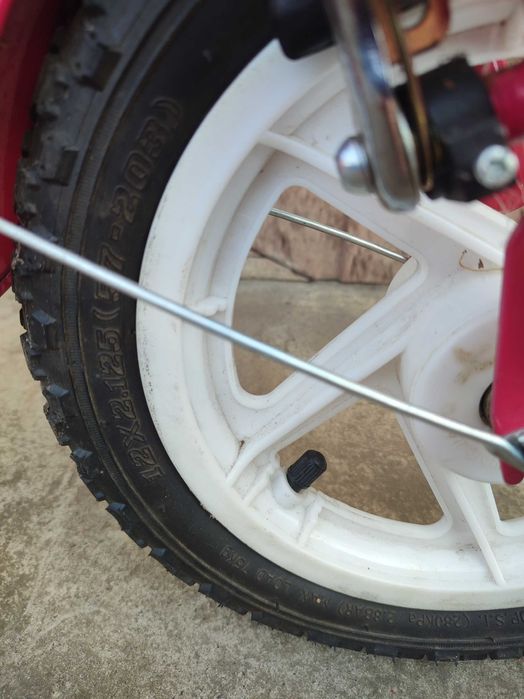 Велосипед 12 дюймів, на 2-4 роки