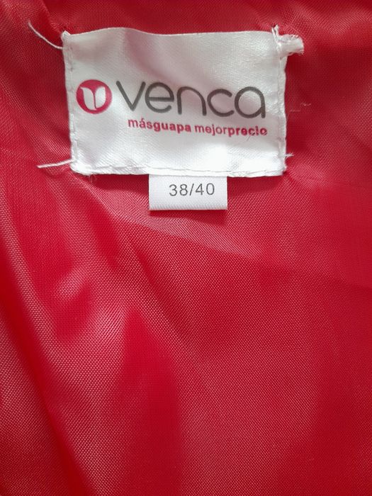 Casaco comprido vermelho