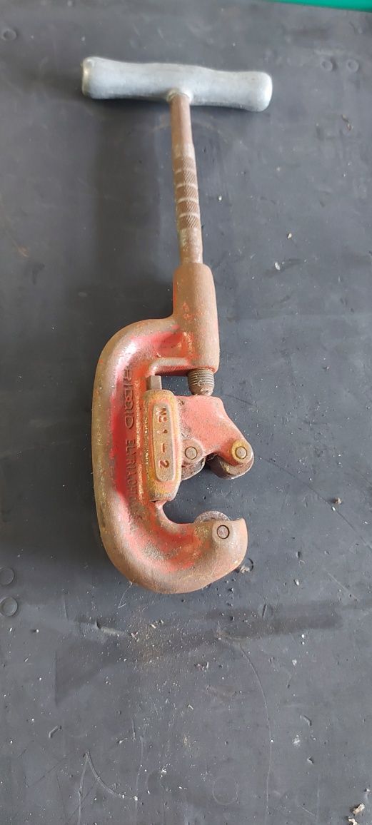 Obcinak do rur RIDGID do 2"