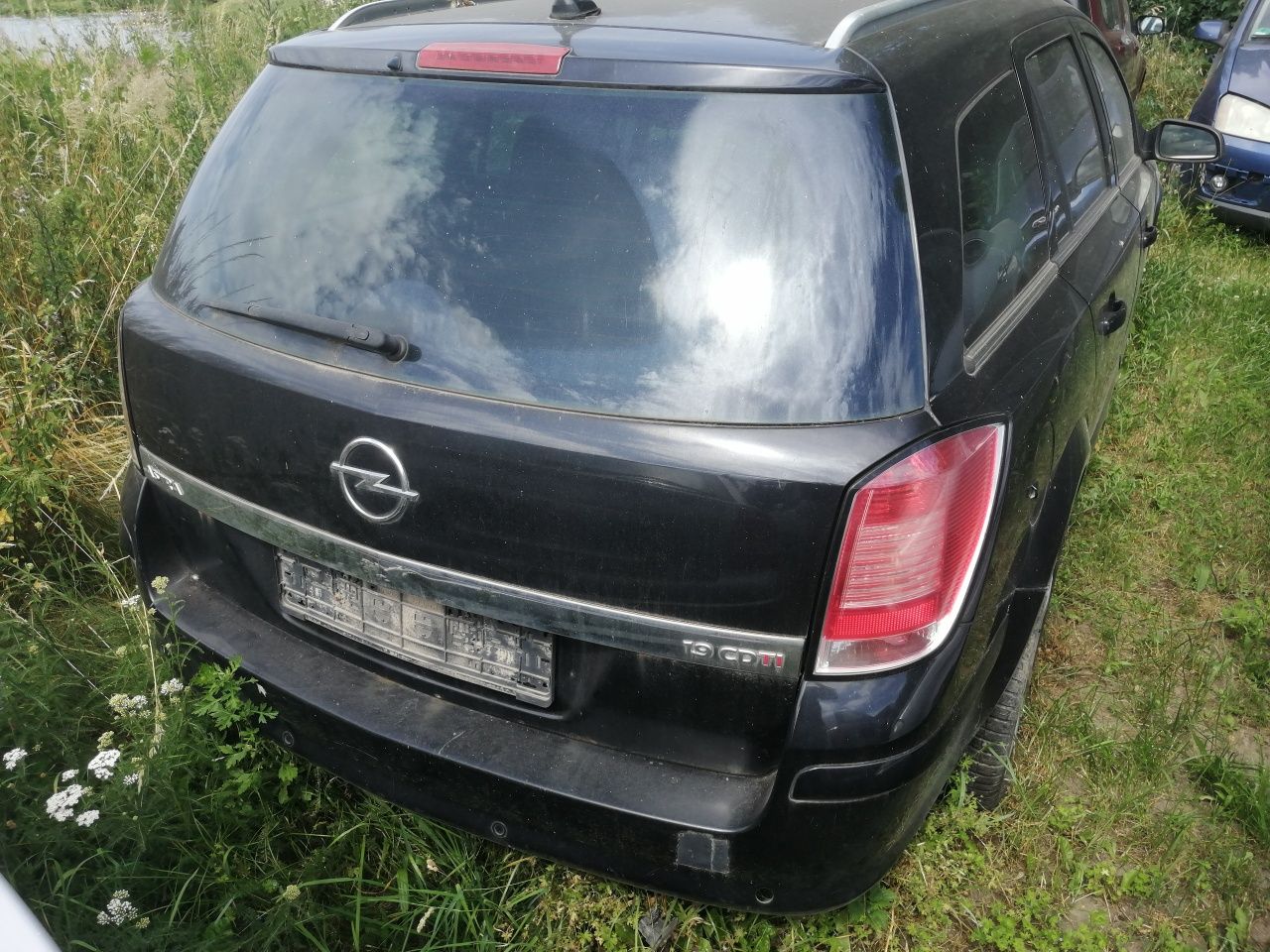 Opel Astra H 1.9cdti cosmo 150 PS klapa drzwi maska błotnik lampy inne