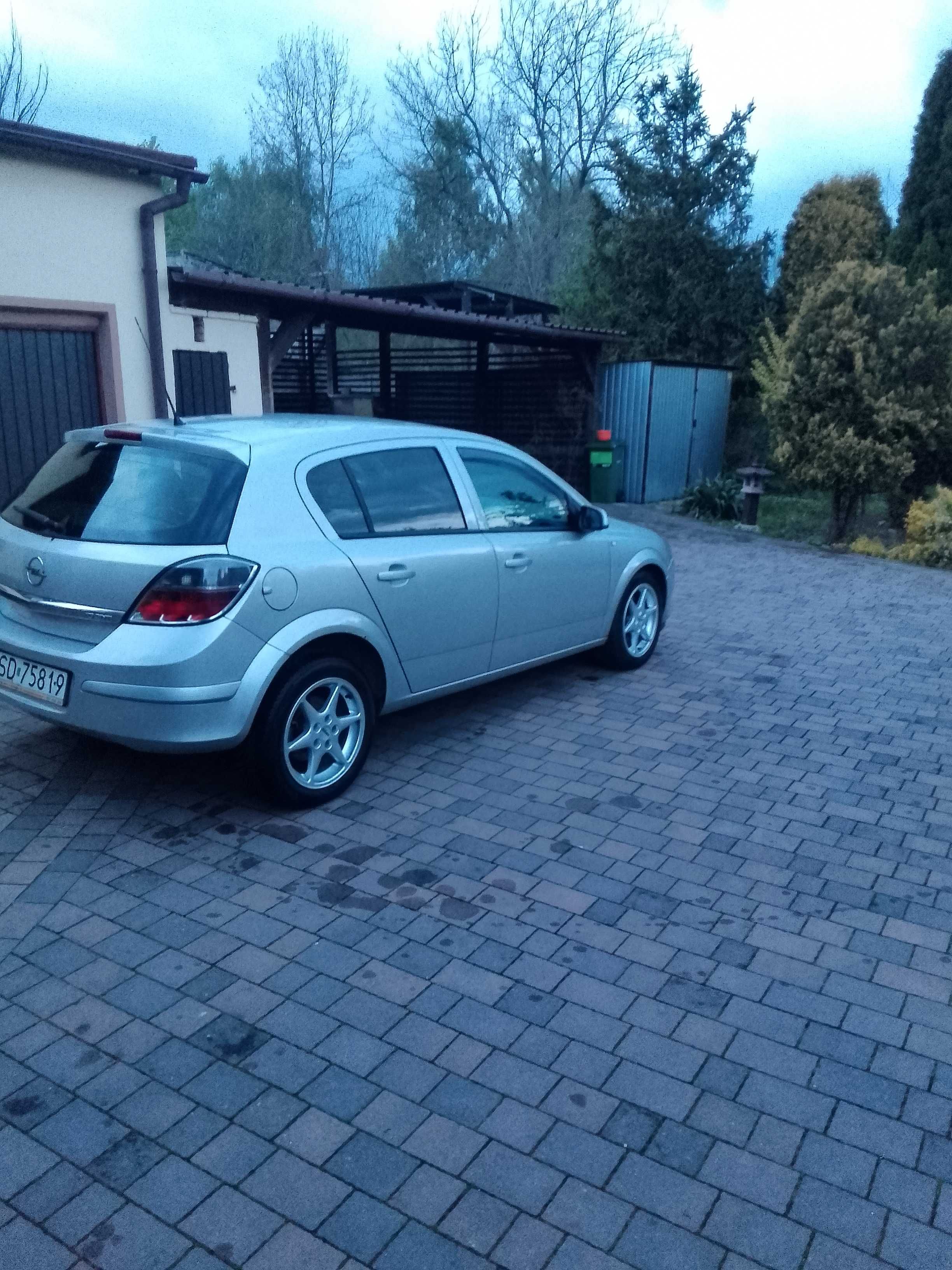 Opel Astra 2004r 1.7CDTI klima