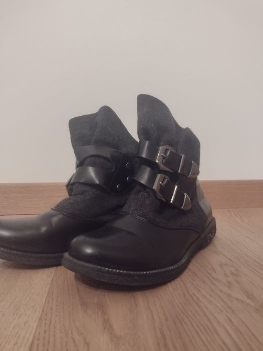 Buty dziewczęce przejściowe lub zimowe