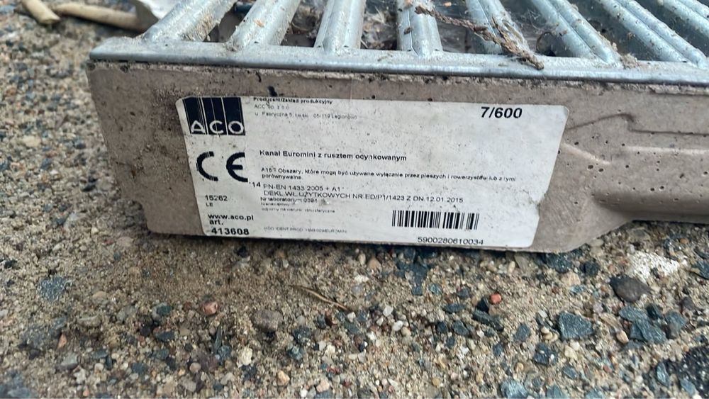 2 korytka aco euromini, 4 zaślepki i odpływ DN 50 nowe