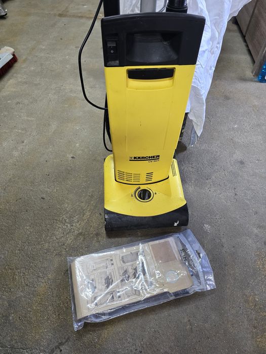 WYPRZEDAŻ!!! Odkurzacz Kercher + 9 worków gratis